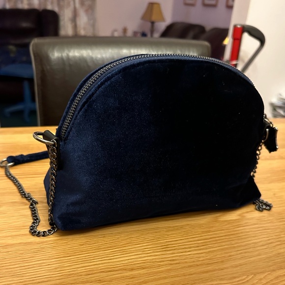 Danielle Nicole Harry Potter Ravenclaw Blue Velvet Diadem Bag - Picture 4 of 8